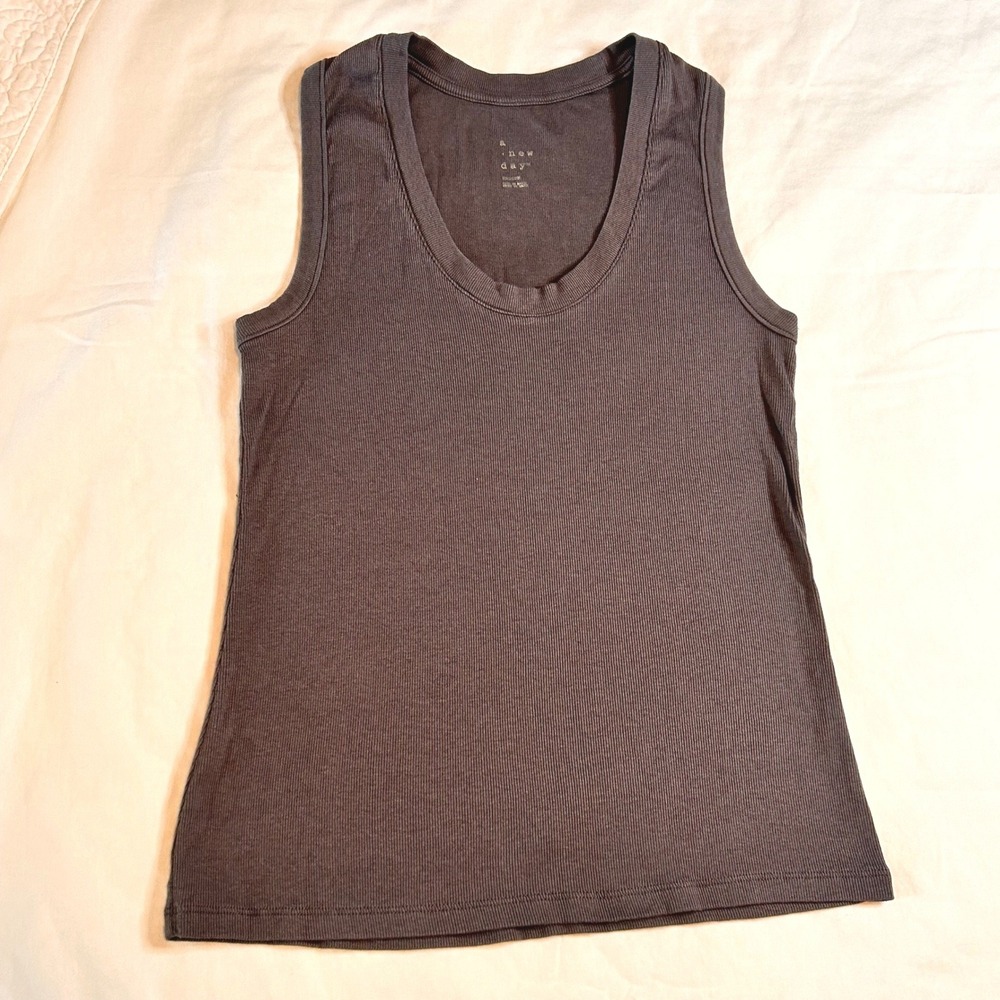 A New Day Womens Ribbed Tank Top Medium Charcoal Gray Scoop Neck Sleeveless